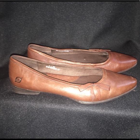 👠Born Size 7 Flat Shoes - Picture 1 of 4